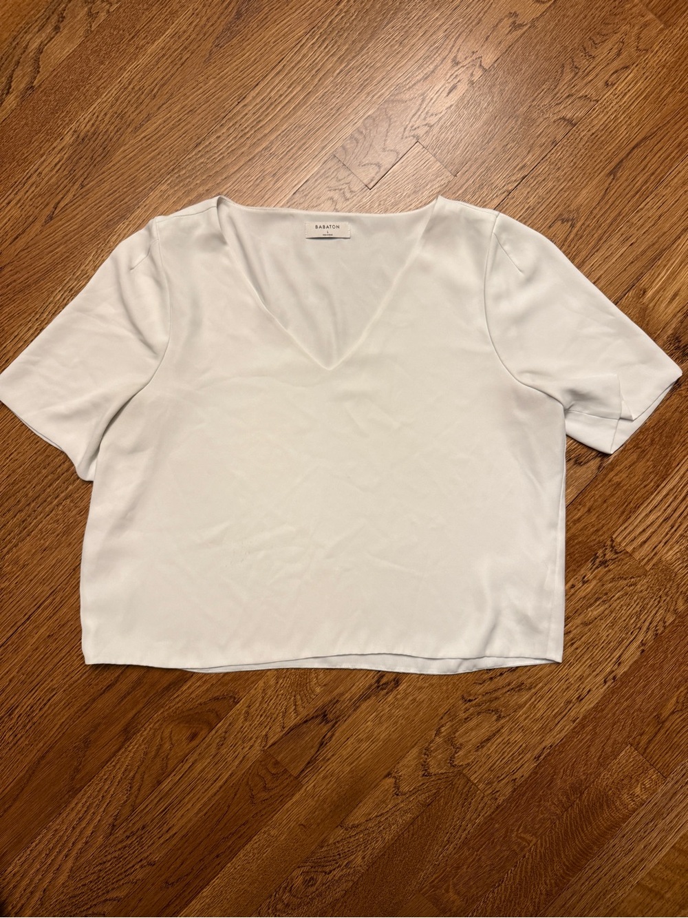 Babaton Randy White V-Neck Short Sleeve Blouse
